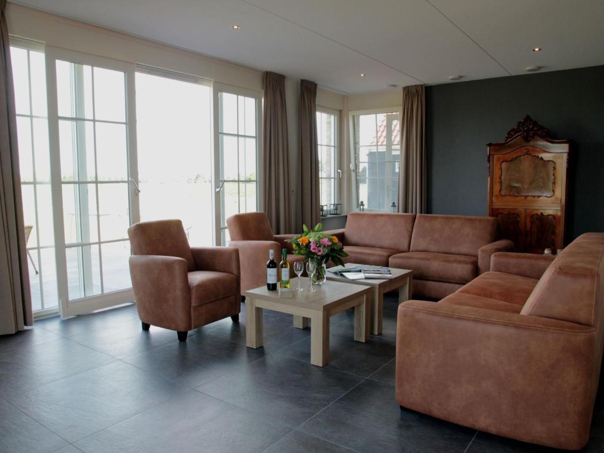 Beautiful And Spacious Villa With A Panoramic View Near The Beach Of Cadzand Exterior foto